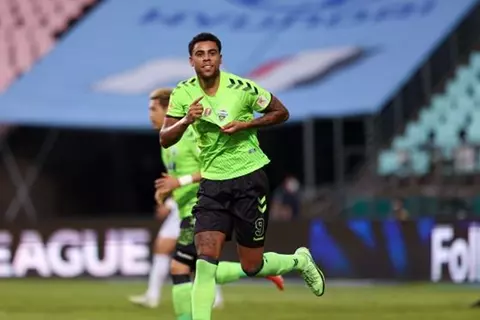 بعد تصريحات برونو سافيو.. مصدر يكشف لكورة فور سبب فشل انتقال سوزا إلى الأهلي